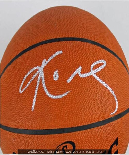 

brian byrant autographed signed signatured signaturer autograph indooroutdoor collection sprots basketball ball7515954