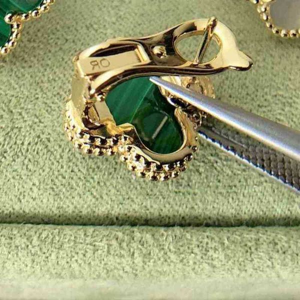 

s925 sterling silver ladies earrings with mother-of-pearl inlaid. clover high-quality jewelry 2023 new style aa220315