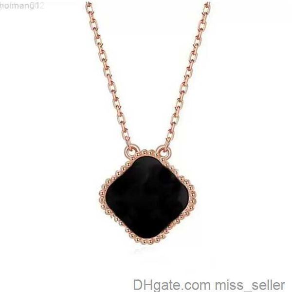 

four-leaf designer clover pendant necklace jewelry set bracelet earrings gold and silver mother-of-pearl green flower necklace missseller