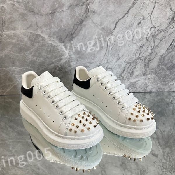 

2023 outdoor running shoes designer fashion platform sneakers for women mens leather black white alexander walking sport xsd221123