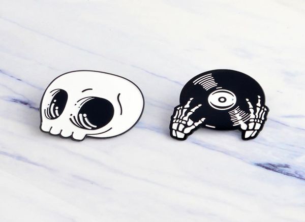 

skull record hand bone enamel combination special cartoon brooch creative lapels denim coat badge gift pins7370385, Gray