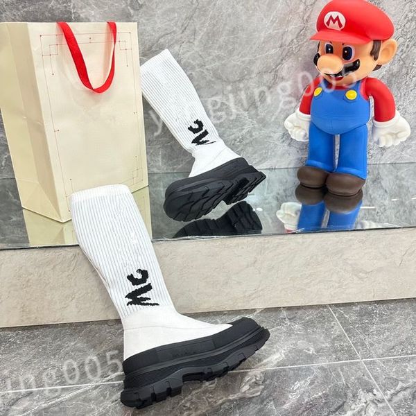

2023 famous men quality sock shoes trainers casual sneakers soft high cut socks race fashion black women shoe 35-46 xsd221120