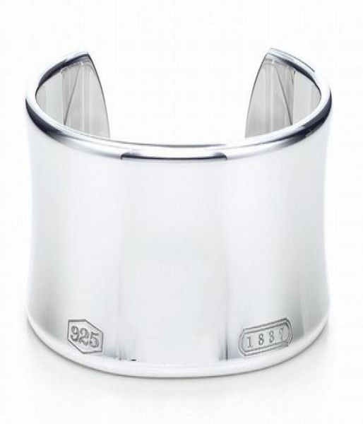 

2019 new silver wide no seal bangle bracelet fashion bracelet size with box and dastbag1226229, Black