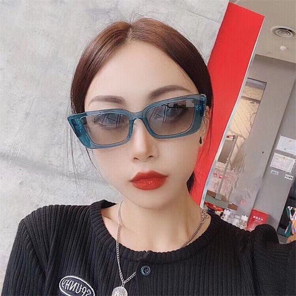 

luxury sunglasses polaroid lens designer letter womens mens goggle senior eyewear for women eyeglasses frame vintage metal sun glasses with, White;black