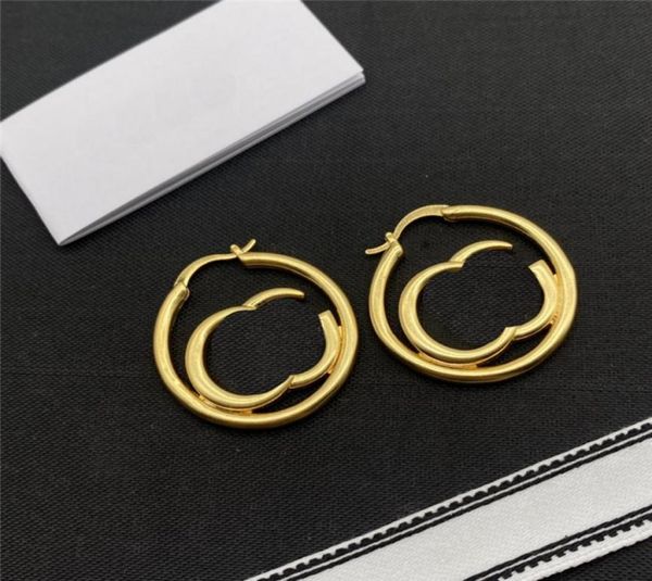 

vintage double letter charm earrings golden round studs women hollow ear hoops personality birthday christmas gift with box6264695
