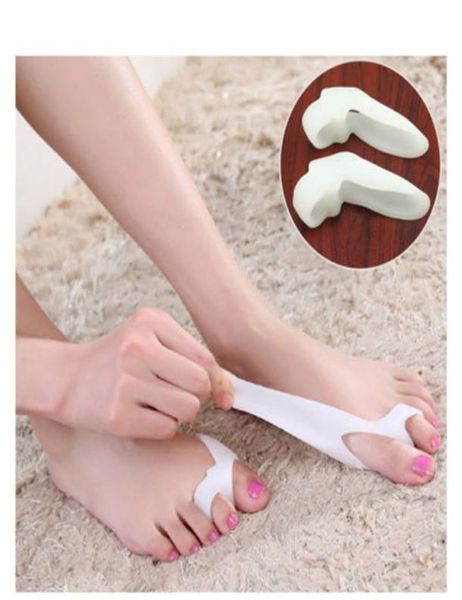 

1pair thumb valgus protector silicone gel foot fingers two hole toe separator bunion adjuster hallux valgus feet care6639759