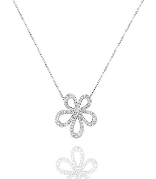 

2021 exquisite diamond four leaf clover camellia pendant clavicle chain necklace 18k gold fashion classic for van womengirls wedd7761904, Silver
