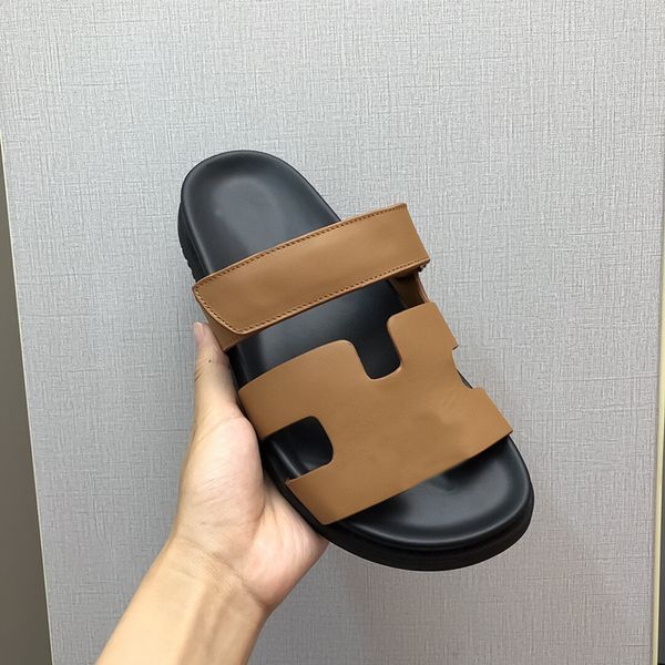 

new beach shoes slippers wearing leather thick sole sandals outside hook loop retro womens slippers luxury designer mens sandals sizes 35-45, Black