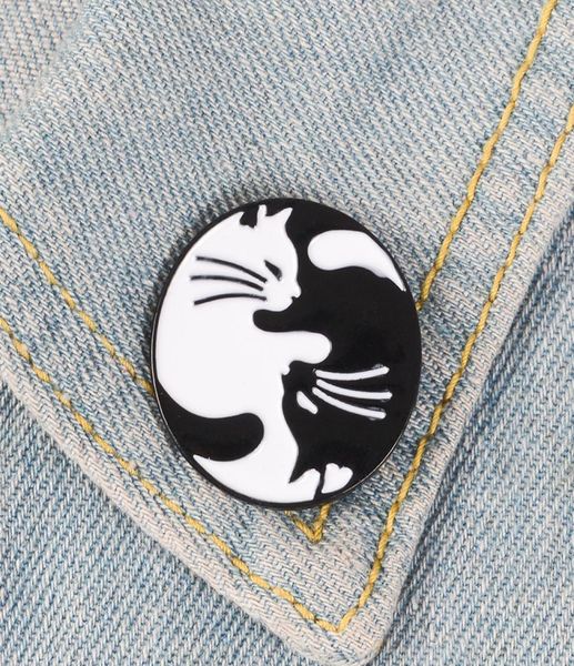 

funny cute black white kitten hugging brooches round cartoon cuddling cat enamel pins alloy brooch for girls denim shirt badge jew7428031, Gray
