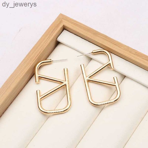 

18k gold plated designers stud earrings for women brand desiner letter ear stud women metal geometric earring wedding party jewerlry accesso, Golden;silver