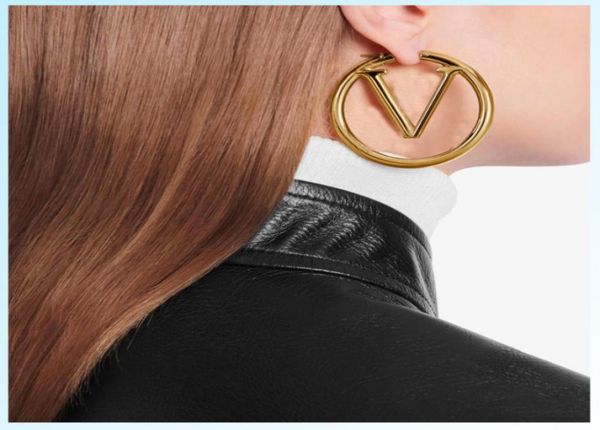 

2021 women earrings luxury designer new jewellery womens fashion gold color letter crystal earrings luxurys designers mens box 11 1260691, Golden;silver