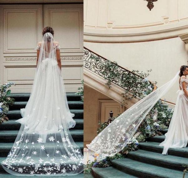 

beautiful elegant wedding veils appliques lace 1 tier with comb for girls cathedral luxury long chapel length9735081, Black