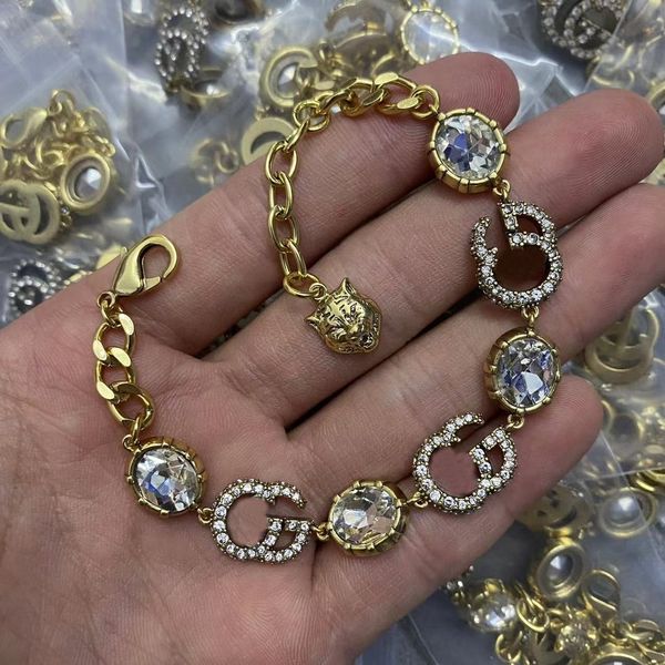 

luxury design bangles brand letter bracelet chain famous women 18k gold crystal rhinestone pearl wristband link chain couple gifts jewerlry, Black