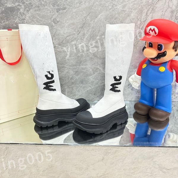 

new famous men quality sock shoes trainers casual sneakers soft high cut socks race fashion black women shoe 35-46 xsd221120