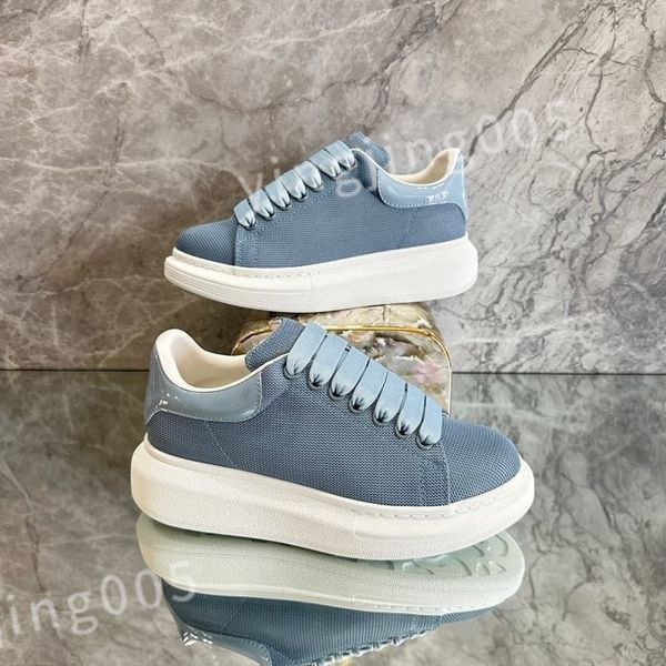 

2023 new luxury outdoor running shoes designer fashion platform sneakers for women mens leather black white alexander walking sport xsd22112