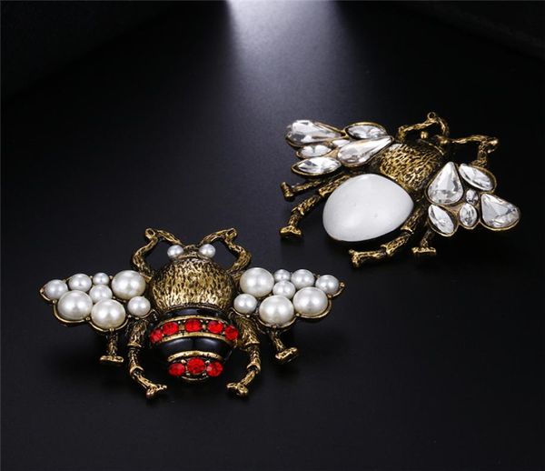 

honeybee brooch crystal diamond bee pins luxury designer brooches zinc alloy rhinestone fashion women insect sweater pins6702408, Gray