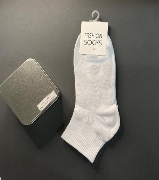 

2019 2020 brand sports cheerleader socks cotton socks fashion socks5355579, Pink;yellow