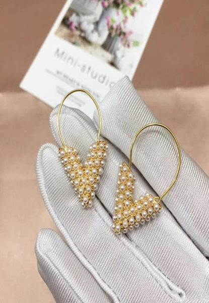 

vintage essential brand designer copper with 18k gold plated full white pearl alphabet v shape dangle earrings for women jewelry1579252, Golden