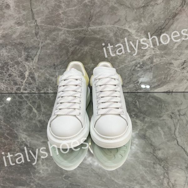 

2023 luxurys designer calfskin casual shoes reflective vintage leather trainers fashion leisure shoe platform lace-up print sneaker xsd22113, Black