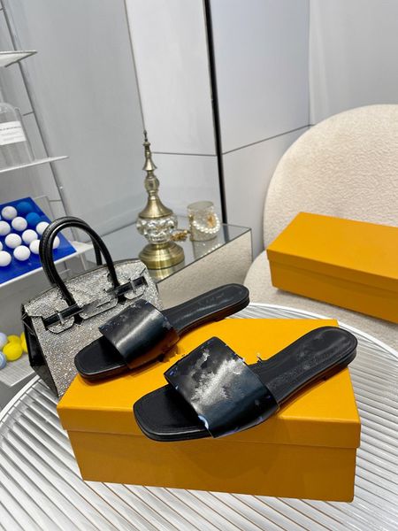 

2023 new paris embroidered dazzle designer slippers womens sandals summer beach stripes casual flat slippers slides 0709, Black