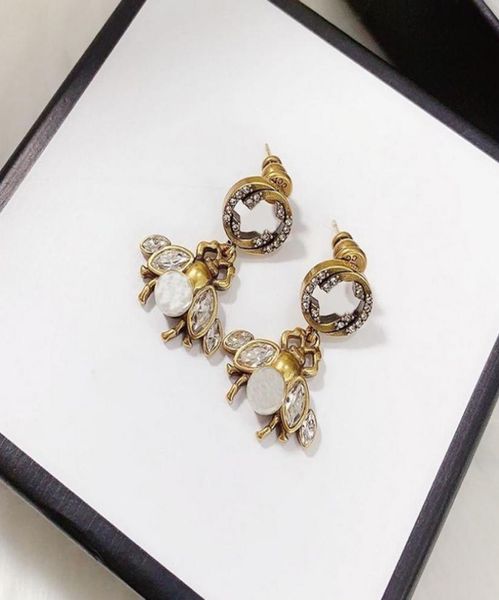 

women cute crystal bee stud earring rhinestone letter earrings for gift party fashion jewelry accessories9436991, Golden;silver