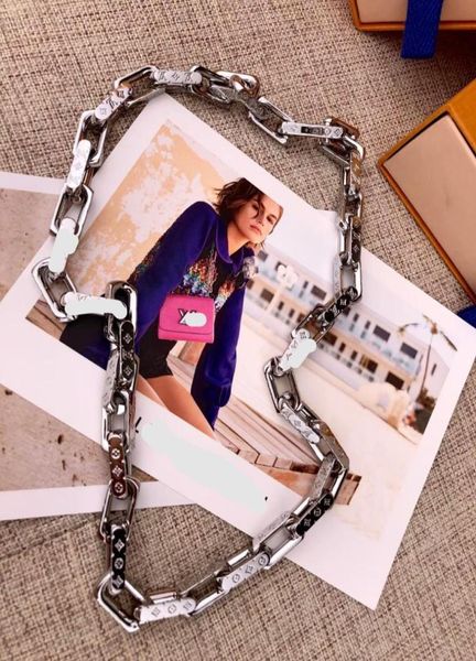 

luxury women silver monogram flower chain necklace012348521377