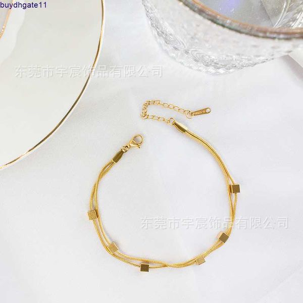 

2023 new fashion accessories ol round snake square hand bracelet titanium steel 18k advanced light luxury temperament simple versatile casua, Silver