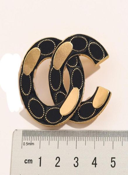 

fashion design brand black double letter brooches geometric 18k gold plated stainless steel brooche suit collar steel seal pin lux2511381, Gray