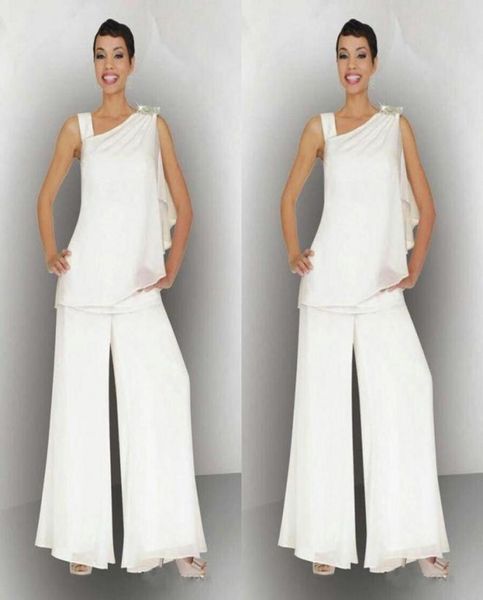 

elegant 2020 mother of the bride chiffon pant suits for summer wedding asymmetrical neckline white ivory beach mother of the groom4725564, Black;red