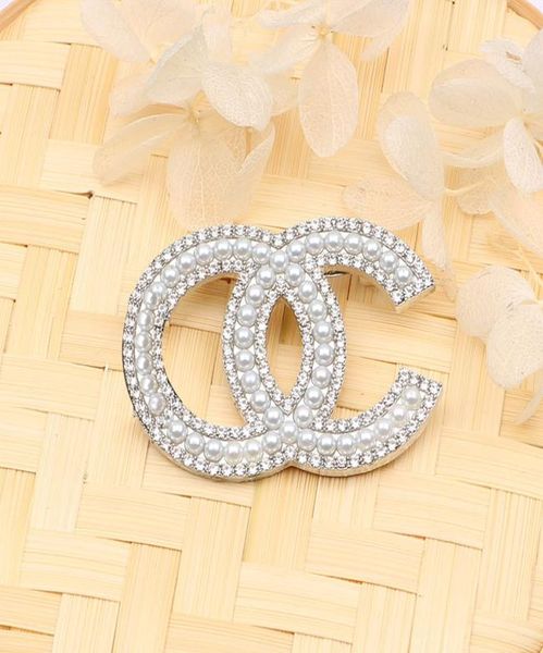 

whole luxury brand designer letter pins brooches women 100style crystal pearl rhinestone cape buckle brooch suit pin wedding p5558448, Gray