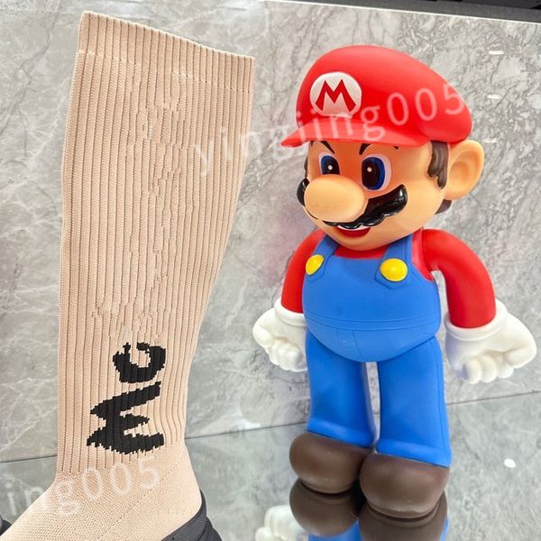 

2023 new luxury famous men quality sock shoes trainers casual sneakers soft high cut socks race fashion black women shoes 35-46 xsd221120