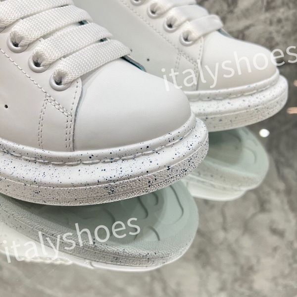 

2023 luxurys designer calfskin casual shoes reflective vintage leather trainers fashion leisure shoe platform lace-up print sneaker xsd22113, Black