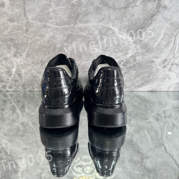 

2023 new luxurys casual alexander shoes chaussures triple pale lace up alexander sneaker men platform womens trainers size 35-46 xsd221115, Black