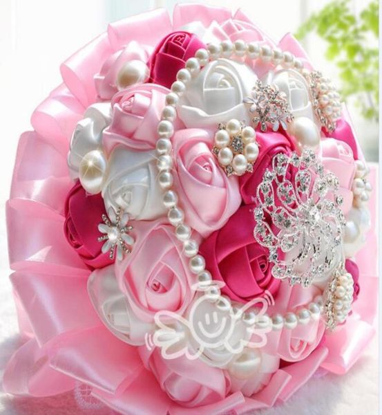 

luxury crystals pearls brooches bridal wedding bouquets pink rose lace diamond bride holding wedding bouquet flowers favors5732616