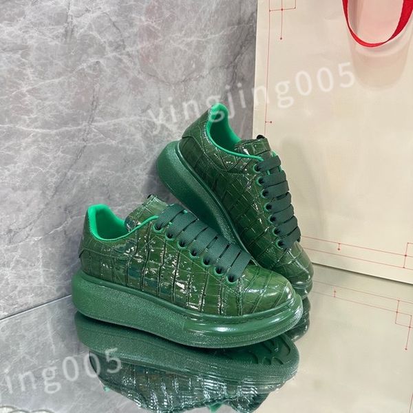 

2023 new casual alexander shoes chaussures triple pale lace up alexander sneaker men platform womens trainers size 35-46 xsd221115, Black