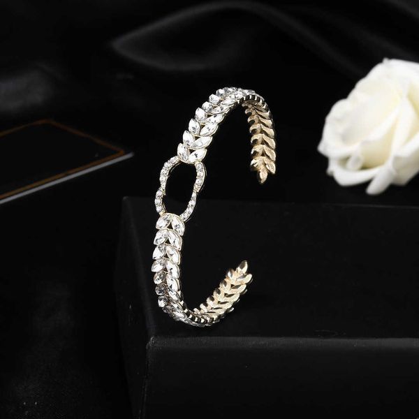 

women designer bracelet olive leaf shape design jewelry fashion diamond logo cuff bracelets including box preferred gift, White