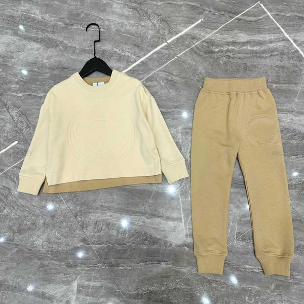 

designer baby suits tracksuits size 90-160 cm 2pcs long sleeved sweatshirt with front and back stitching and sports pants july11, White
