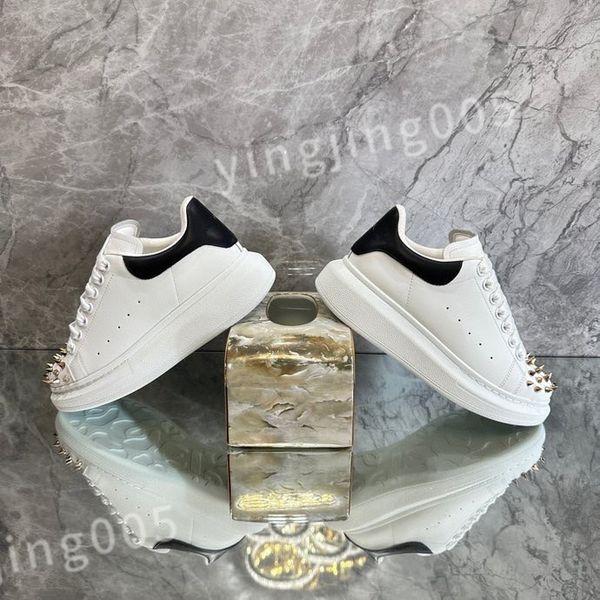 

new outdoor running shoes designer fashion platform sneakers for women mens leather black white alexander walking sport xsd221123