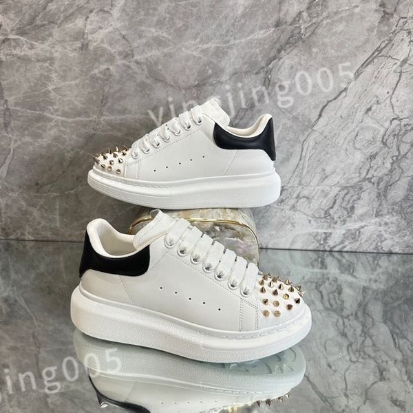 

2023 new outdoor running shoes designer fashion platform sneakers for women mens leather black white alexander walking sport xsd221123