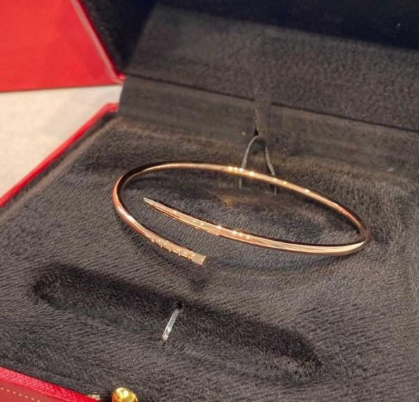 

luxury quality charm classic excellent bangle style charm bracelet with no diamond opened designer jewelry bijoux for lady famous 1914566, Black