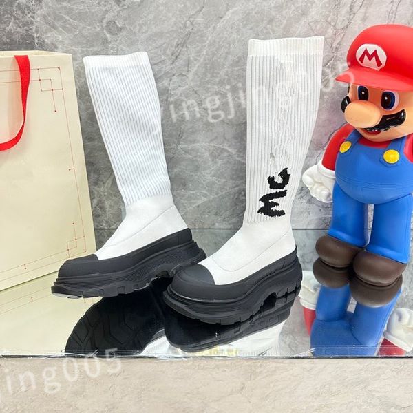 

2023 famous men quality sock shoes trainers casual sneakers soft high cut socks race fashion black women shoe 35-46 xsd221120