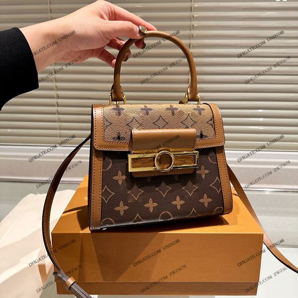 

23ss women crossbody bags luxurys designers wallet pochette handbag classic flower golden chain bag genuine leather messenger wallets purse