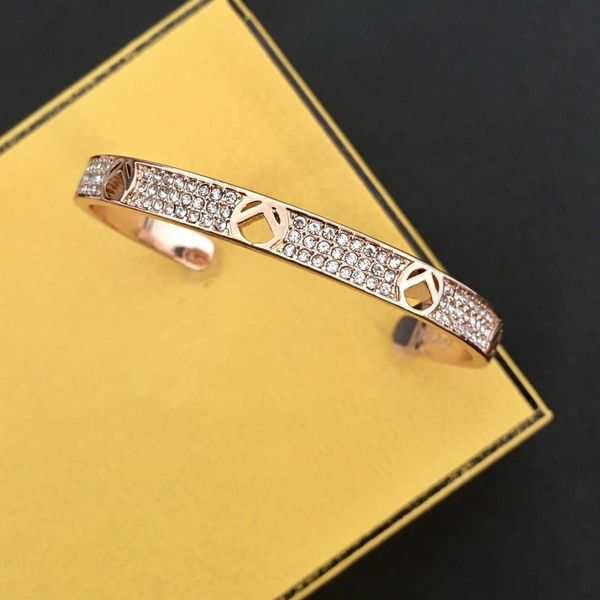 

designer jewelry bracelet new letter hollow bracelet with diamond inlay for men and women advanced light luxury design open, Black