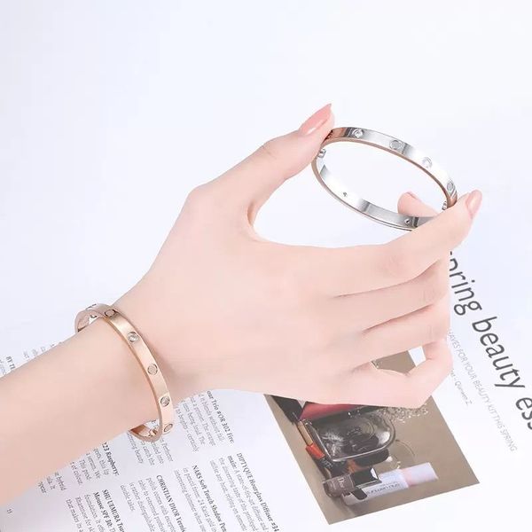 

bangle for woman gold bangles screw bangle men bracelet design fashion loves ladies rose gold silver bracelet ladys titanium steel l3, Black
