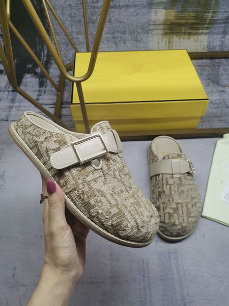 

new designer sandals rubber thick soled gear hollow baotou ladies casual heightening buckle roman tide outdoor beach sandal with box 0709, Black