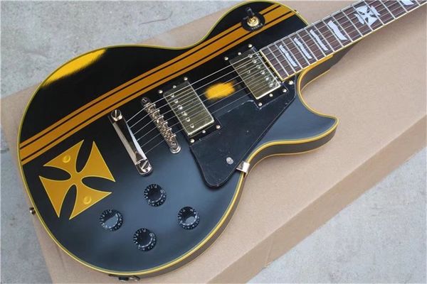 

aged james hetfield metallic iron cross classic lp relic black custom electric guitar yellow pattern gold hardware black pickguard