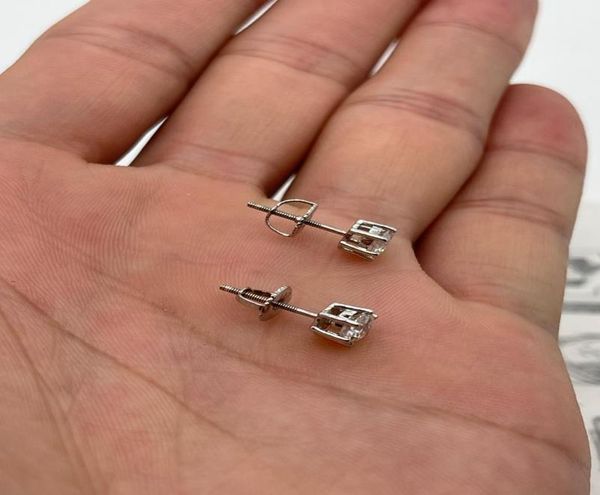 

a pair of round cut sparkling moissanite earring studs color g screw back silver 925 including ship5655817, Golden;silver