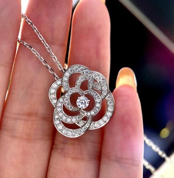 

2020 new camellia necklace elegant and fashionable allround hollowedout diamond 925 sterling silver chain length 405cm2786679