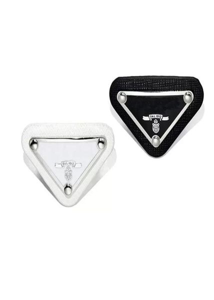 

highly quality designer men women pins brooches luxurys brand letters brooch pin for suit dress pins fashion triangle jewerly5156628, Gray
