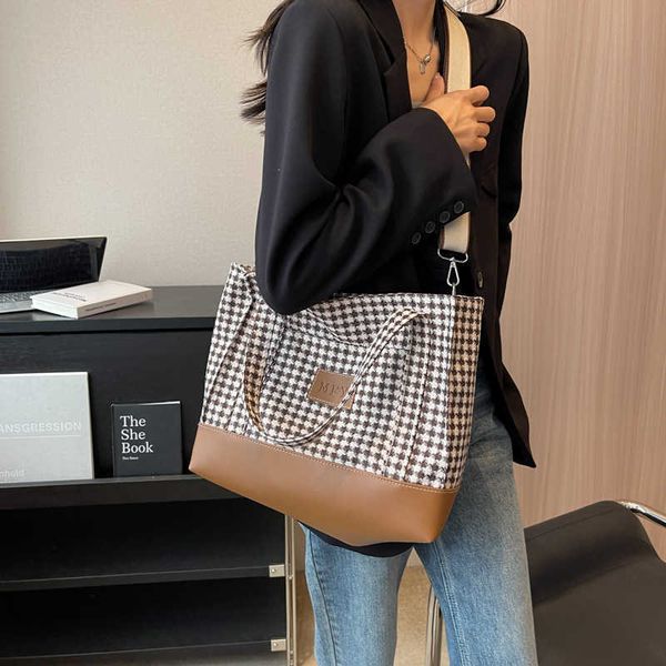 

version large bag women's bag new fashionable plaid women's shoulder bag college student commuting tote bag